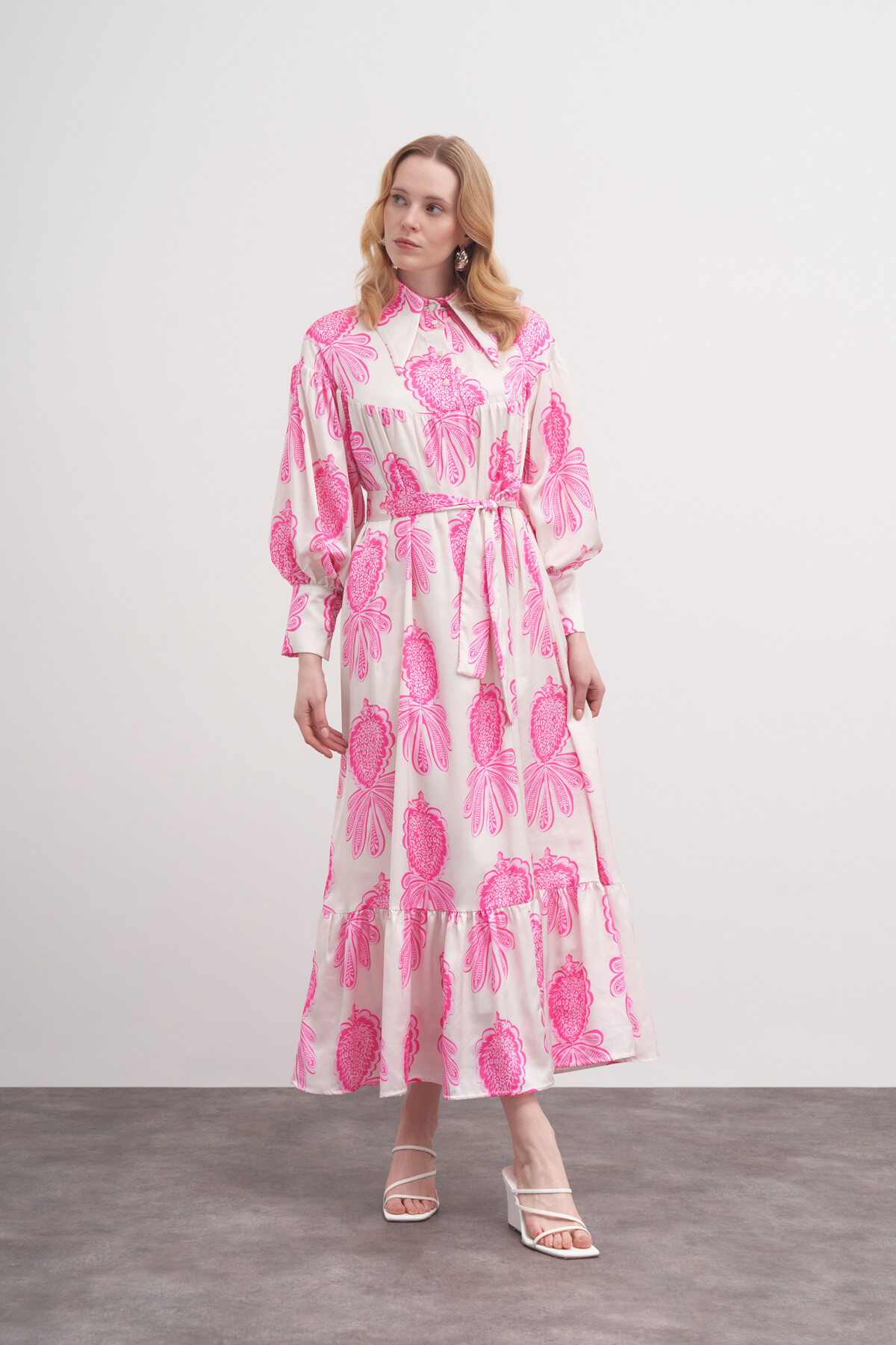 Floral Pattern Robe Dress