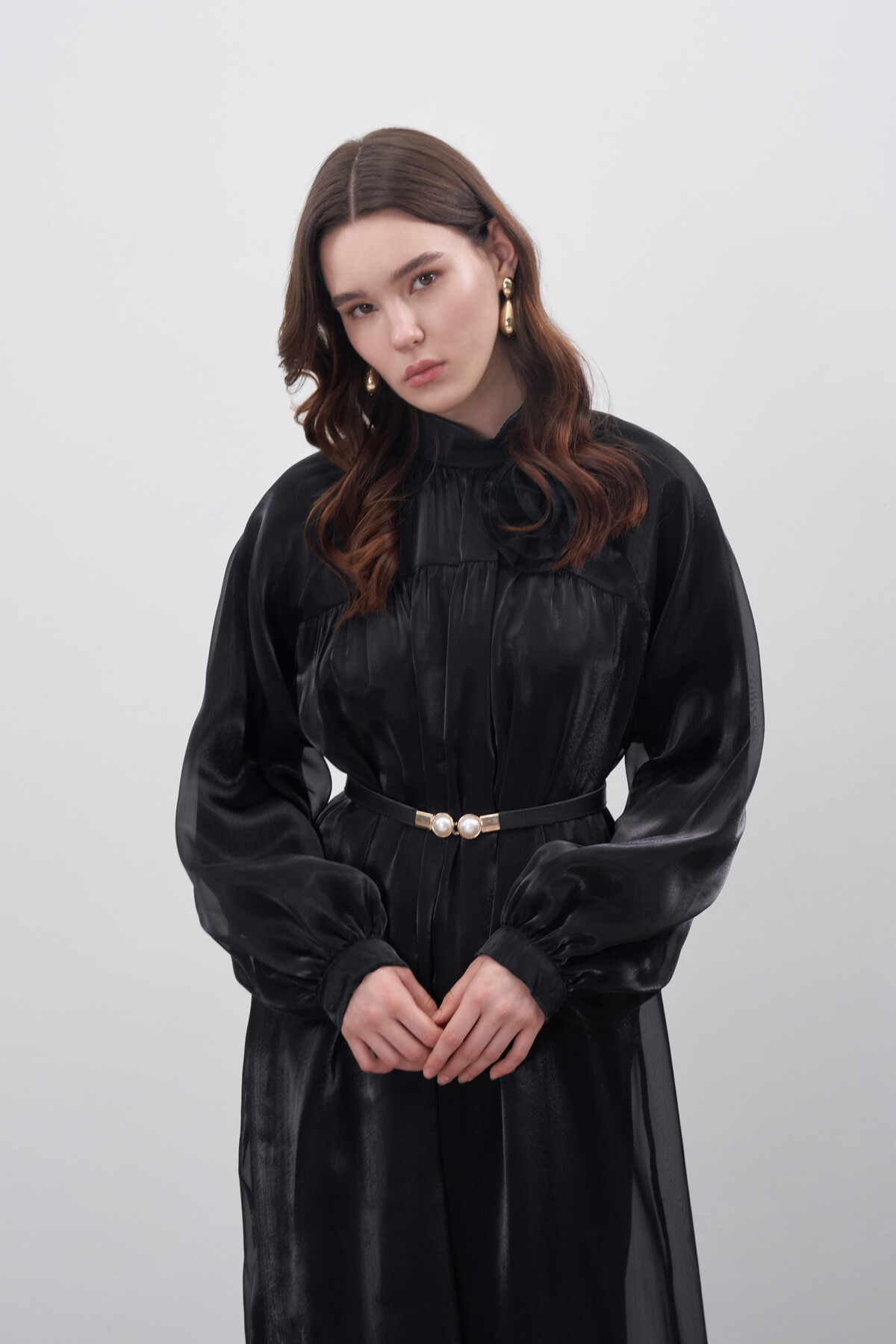 Çiçek Detaylı Parlak Şifon Abiye Elbise