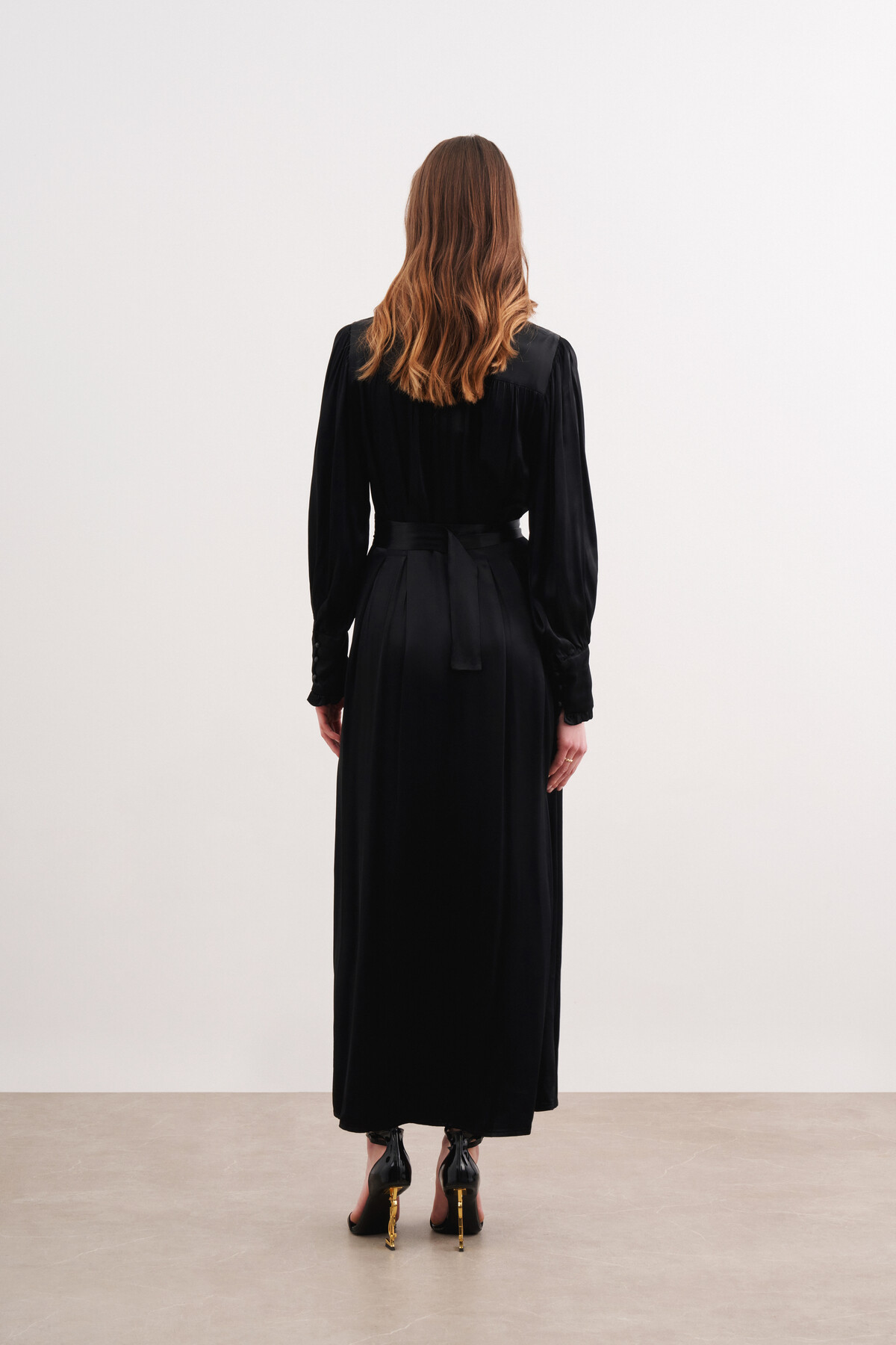 PARLAK SATEN ELBİSE