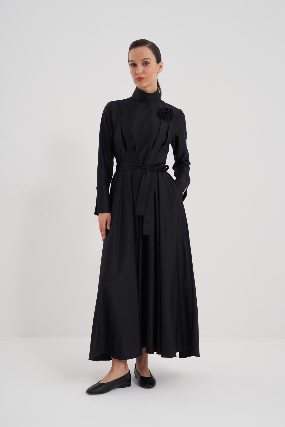 Göğüs Kısmı Pile Detaylı Elbise