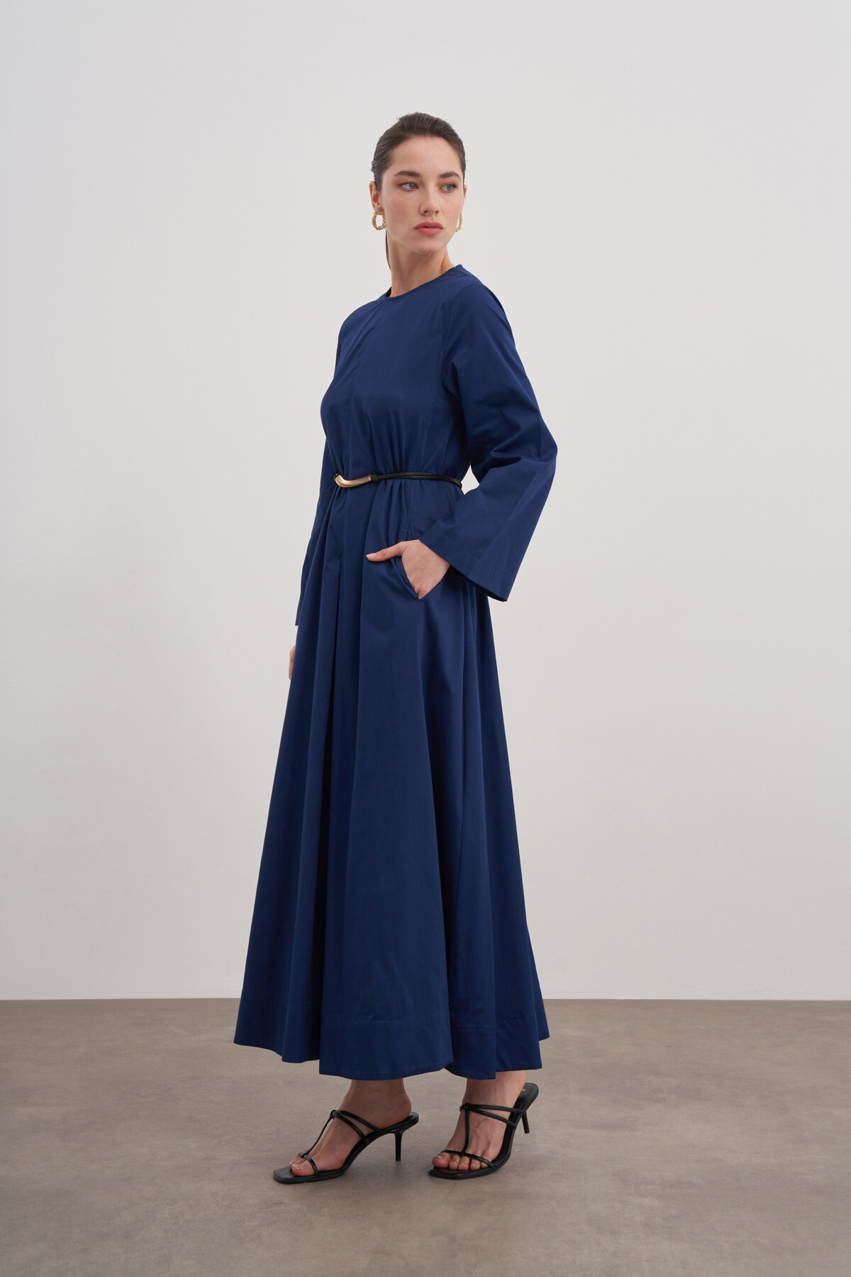 Pile Detaylı Poplin Elbise