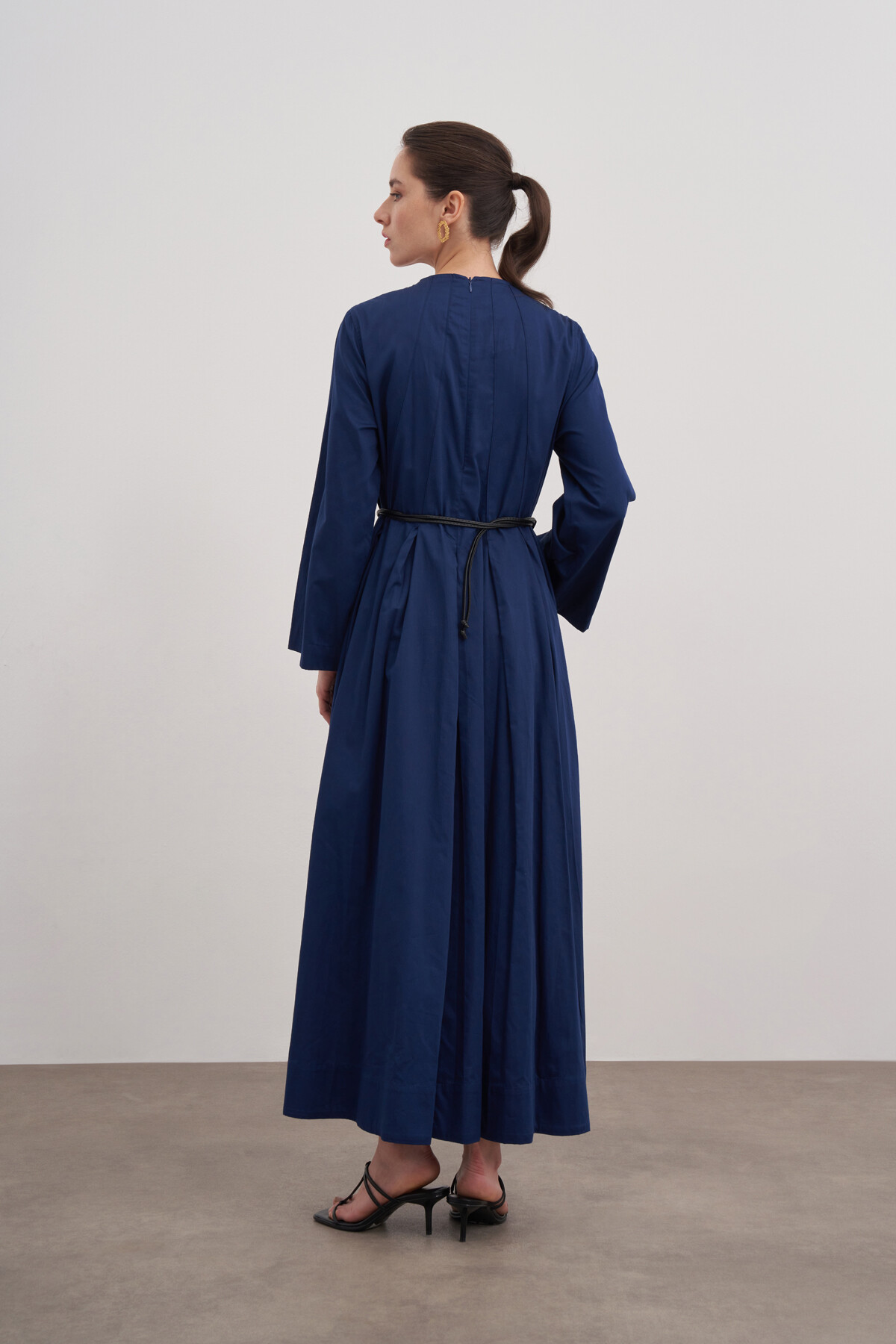 Pile Detaylı Poplin Elbise