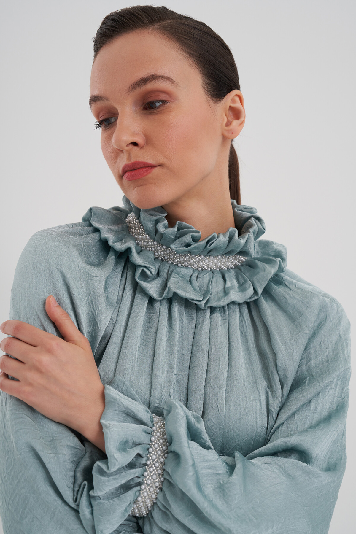 Fırfır Detaylı Taş İşlemeli Abiye Elbise