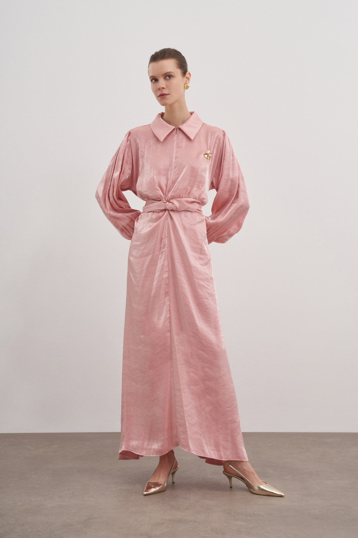 Brooch Tie Detailed Evening Dress