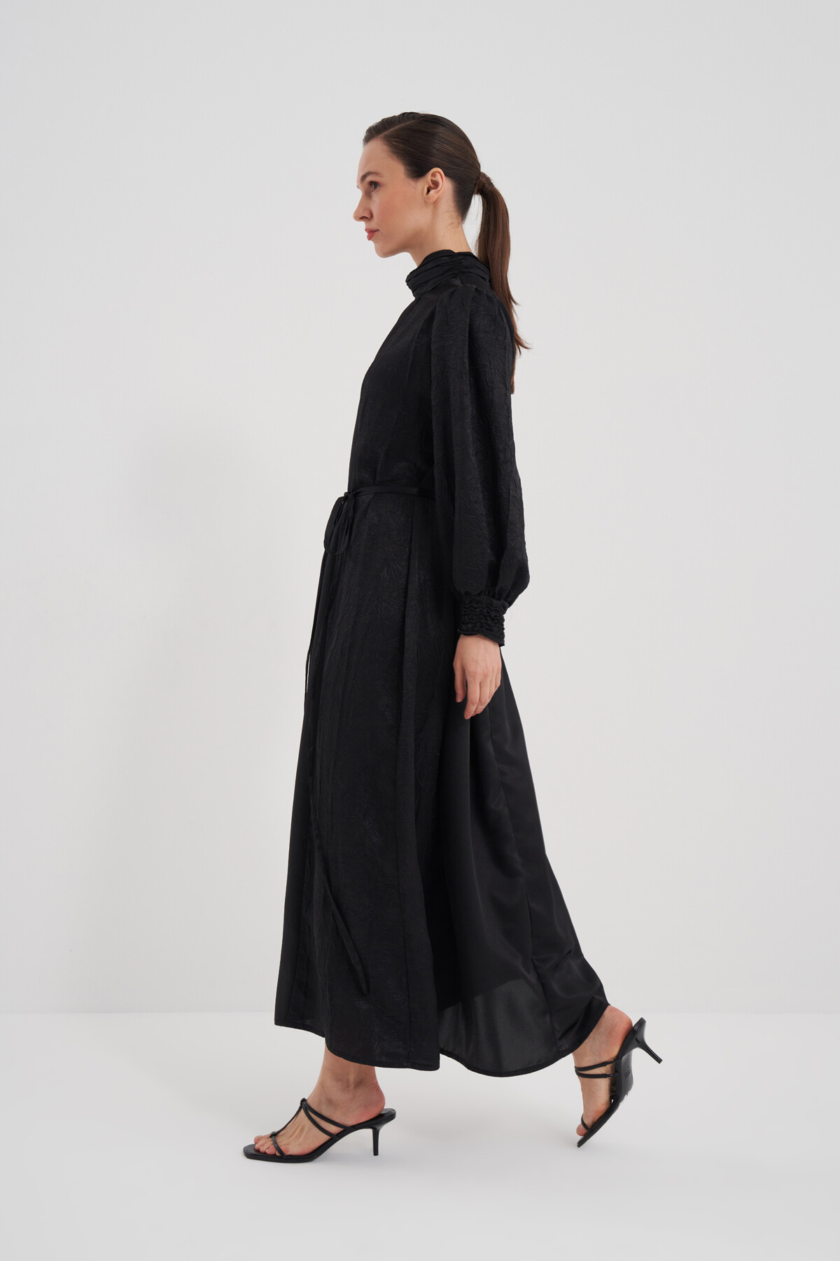 Evening Dress with Collar Detail