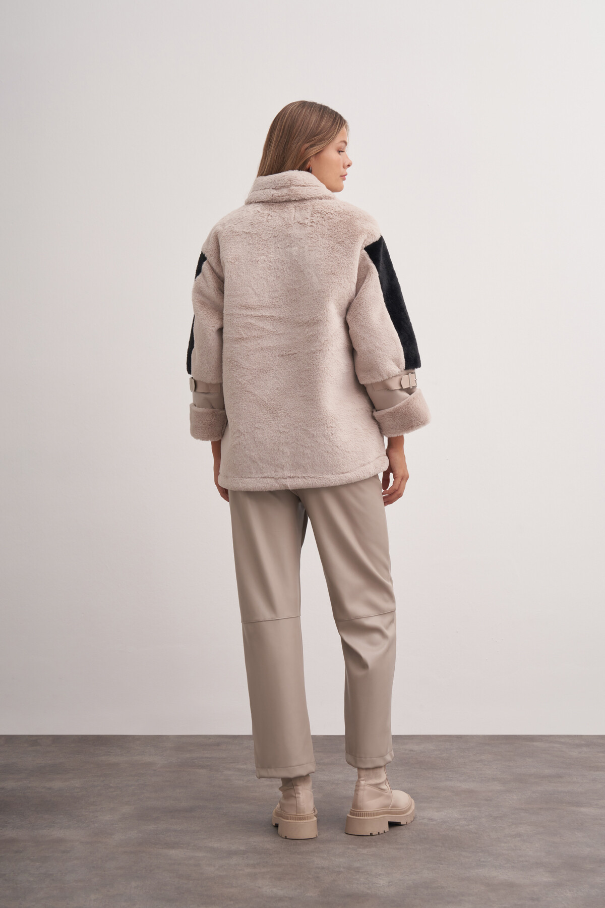 Plush Detailed Zippered Leather Coat