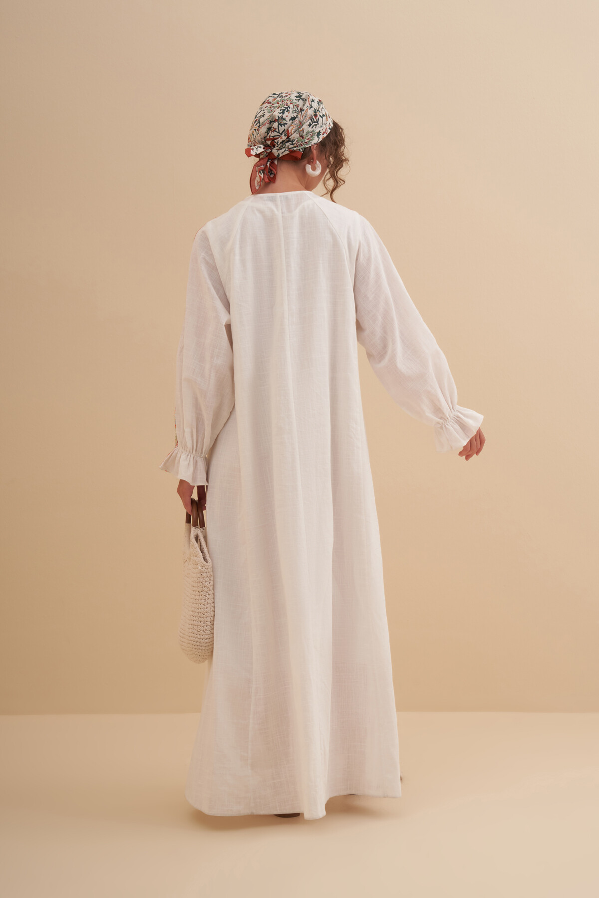 Nakışlı Püsküllü Elbise