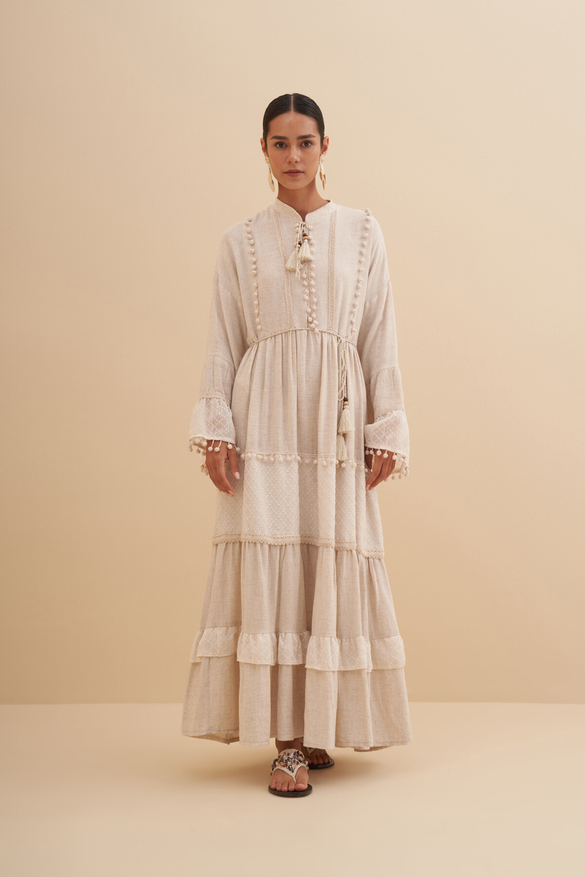 Ponpon Detaylı Keten Elbise