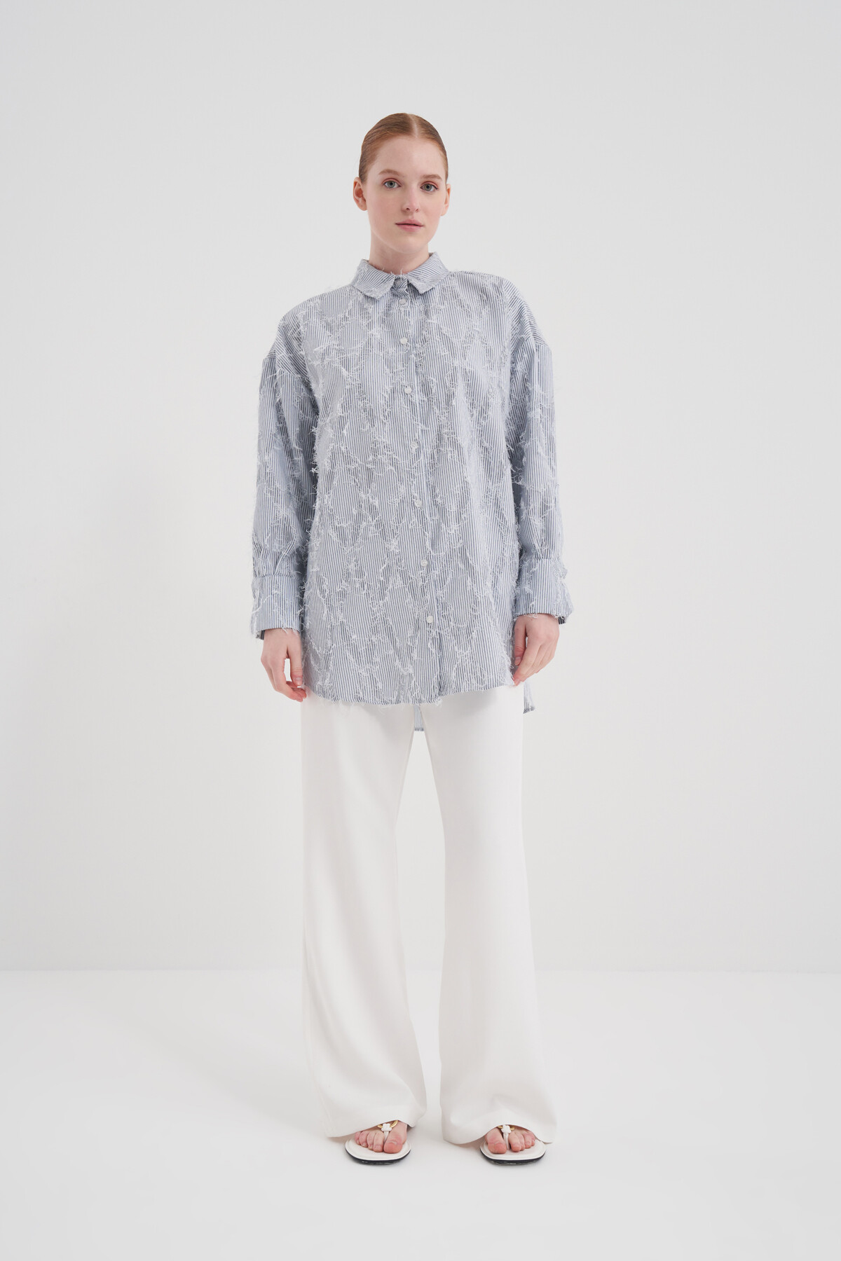 Püskül Detaylı Gömlek