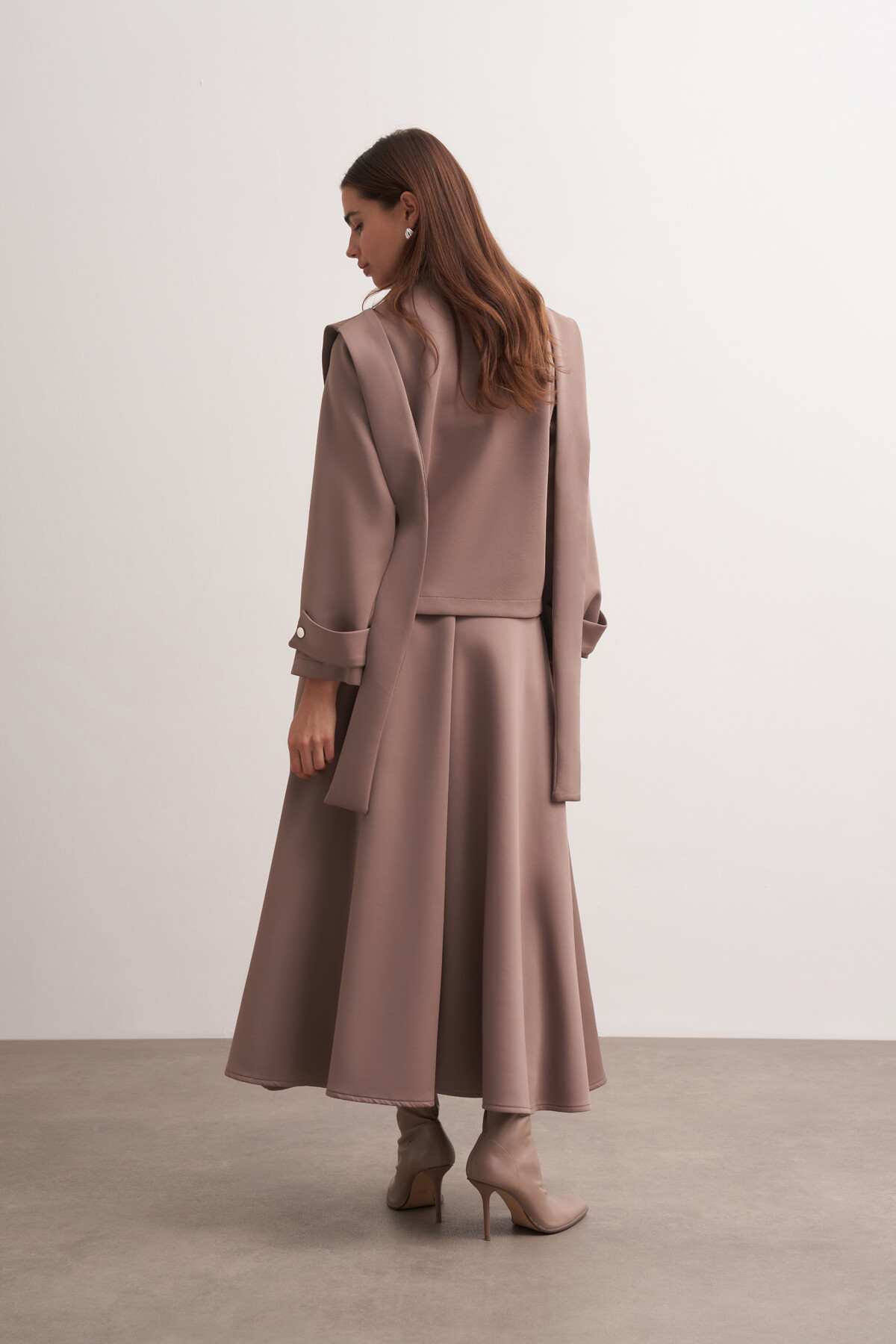 Shawl Detailed Skirt Jacket Set