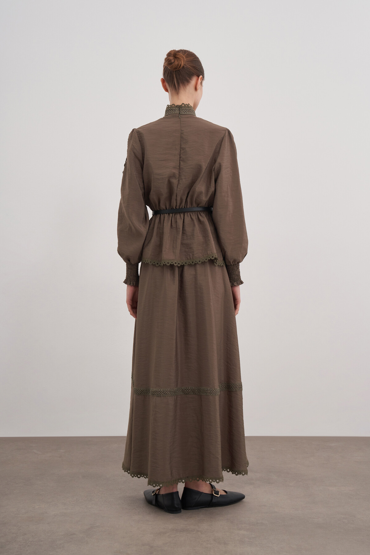 Güpürlü Etekli İkili Takım