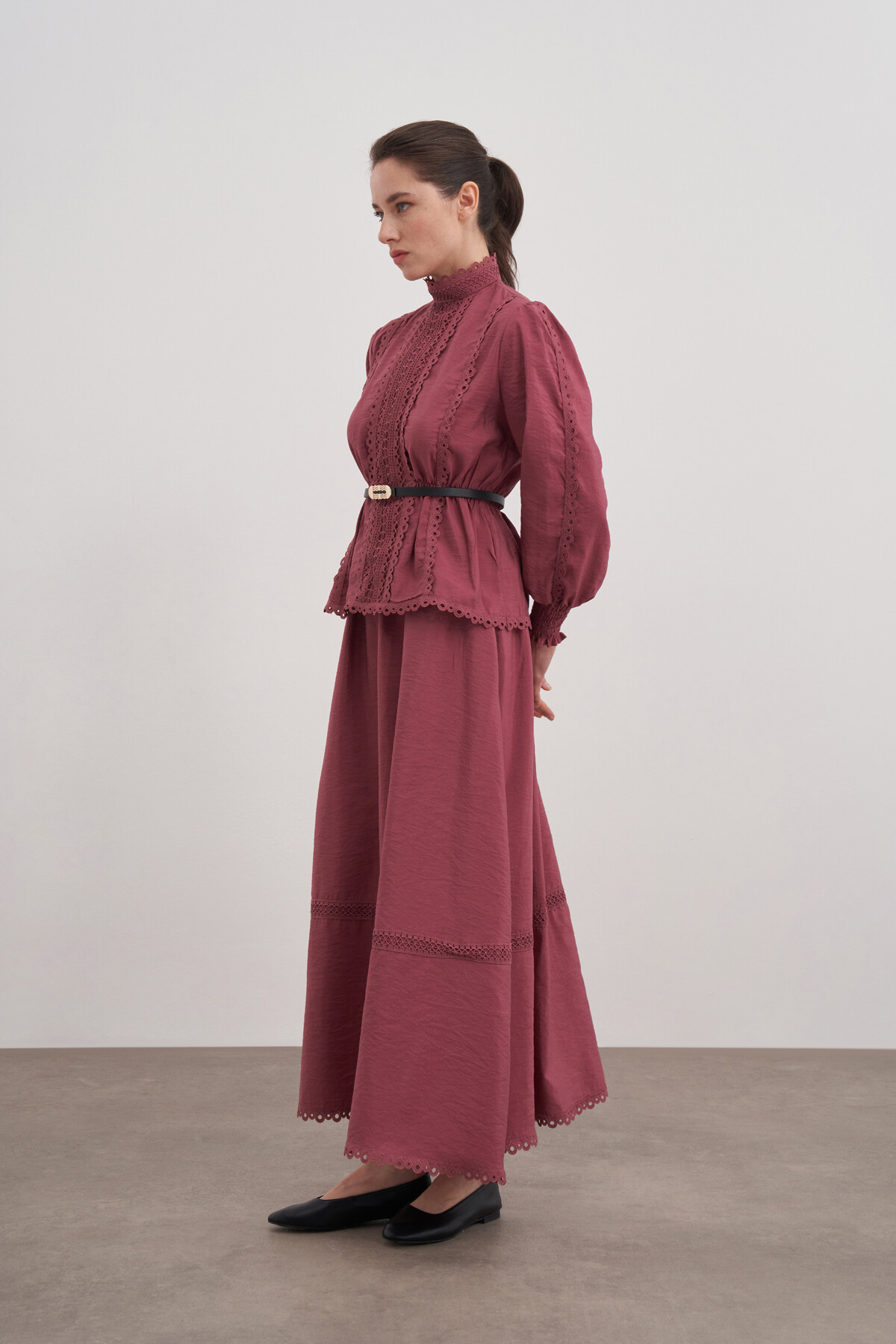 Güpürlü Etekli İkili Takım