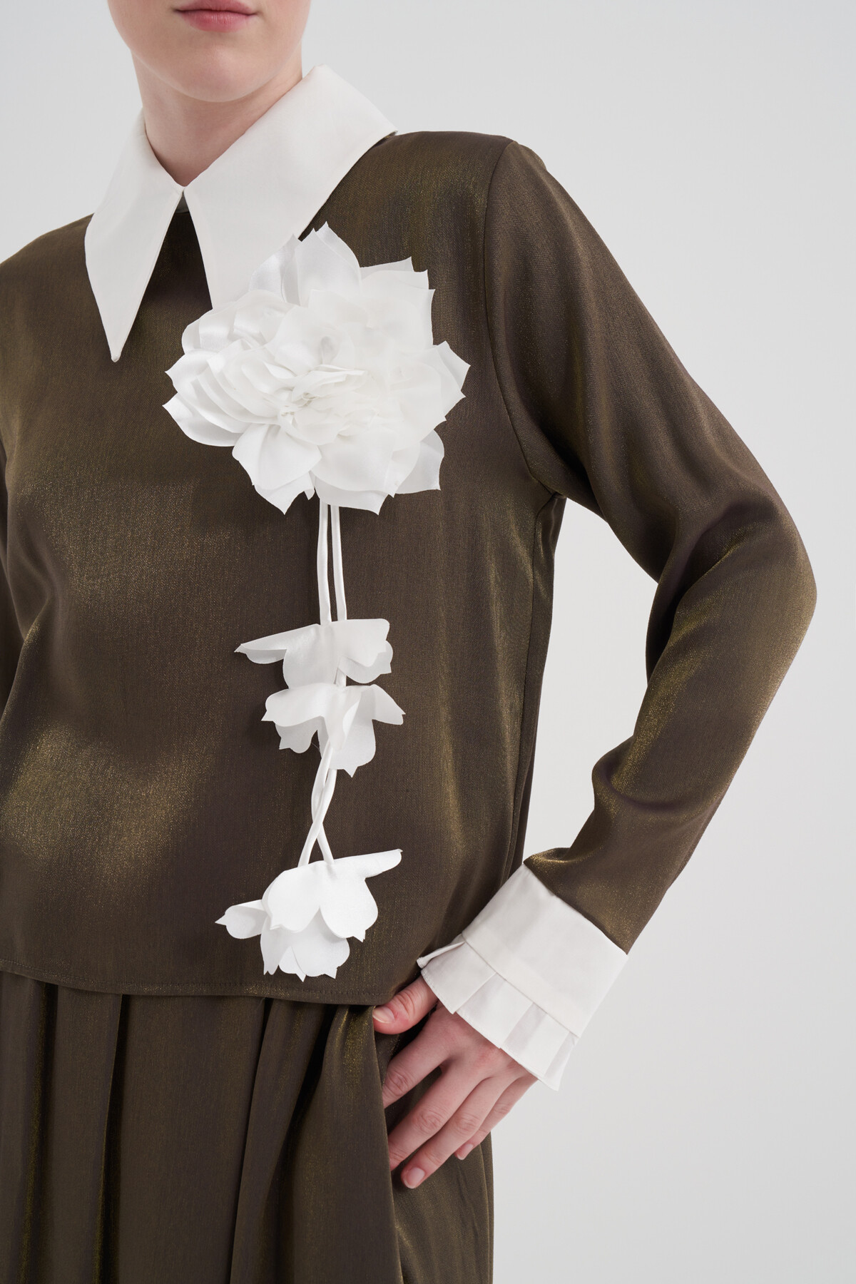 Rose Buckle Shirt Collar Double Set