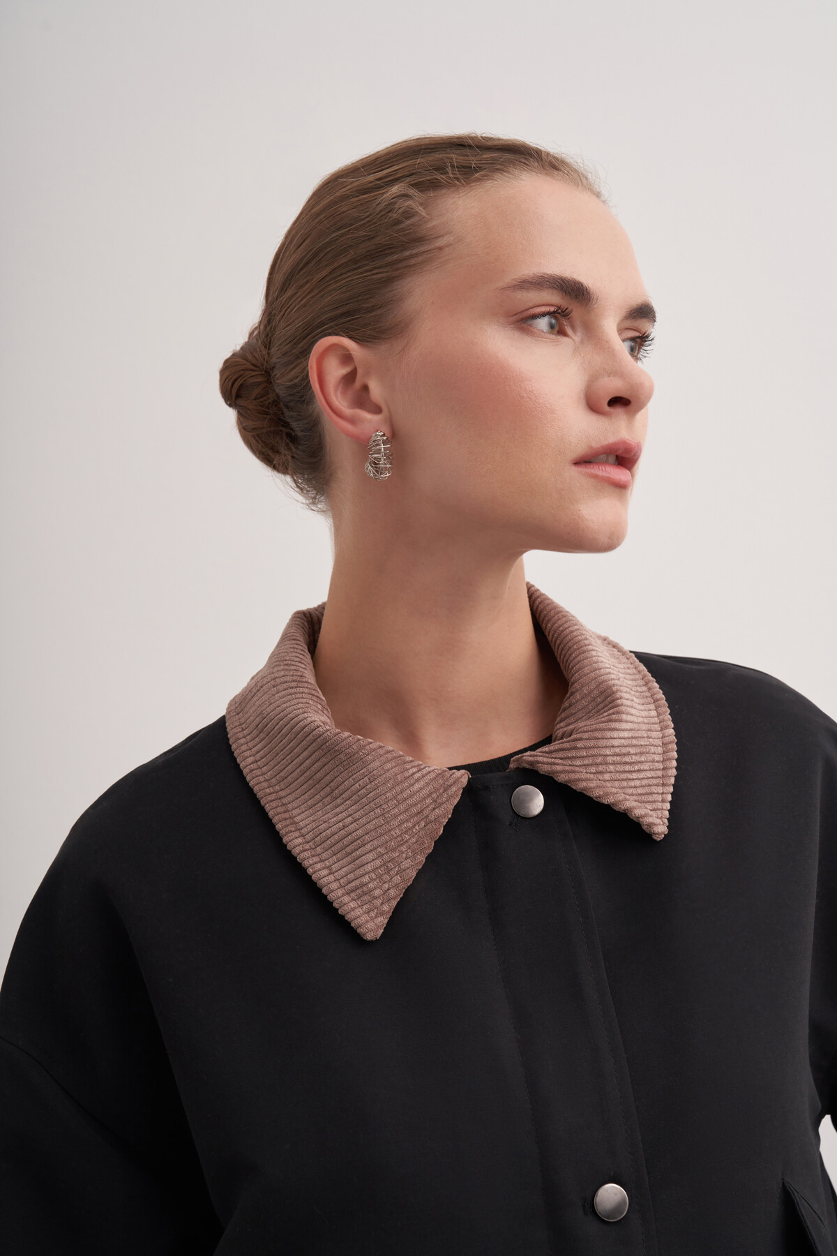 Kadife Detaylı Ceket