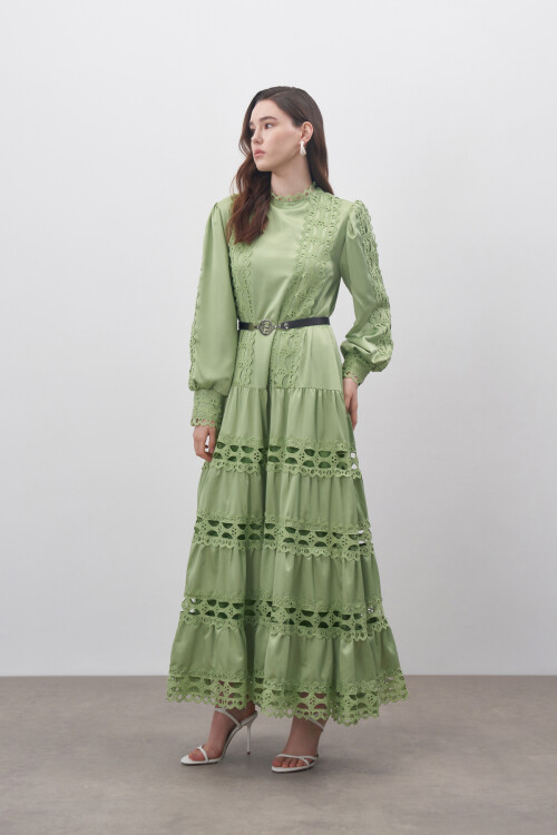 Guipure Detailed Satin Dress