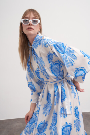 Floral Pattern Robe Dress