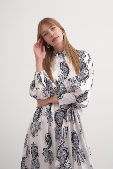 Floral Pattern Robe Dress