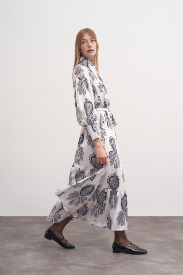 Floral Pattern Robe Dress