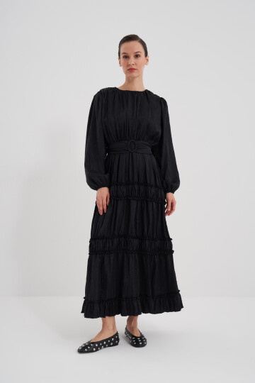 Ruffle Detailed Pleated Dress